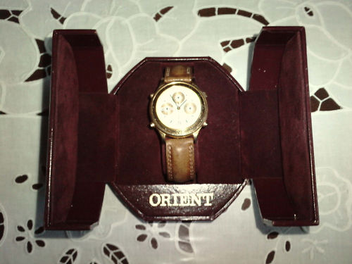 Orient-J39909-80-Gold-WhiteFace-eBay(Italy)-April2011.jpg