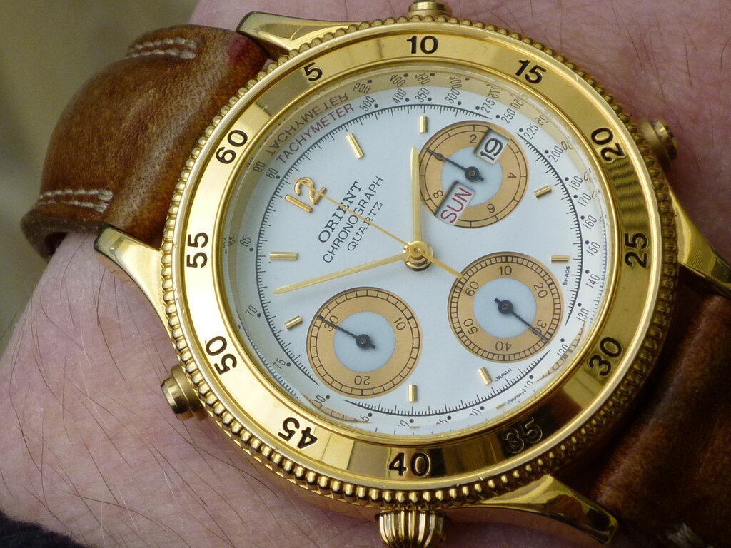 rsz_orient-j39909-80-gold-whiteface-wristshot-p1090123.jpg