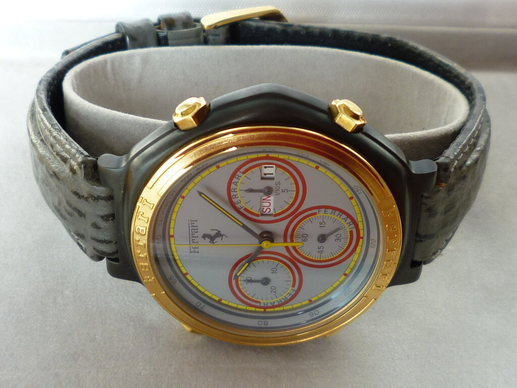 rsz_cartierff-7a38-black-gold-lightgrey-concentricferrarisubdials-greysharkstrap-p1090628.jpg