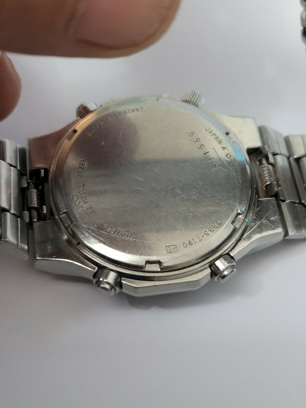 7A38-7020-Stainless+Grey-eBay-June2021-AndYetAnother-10-(Wrong-7A38-7190-Caseback).jpg