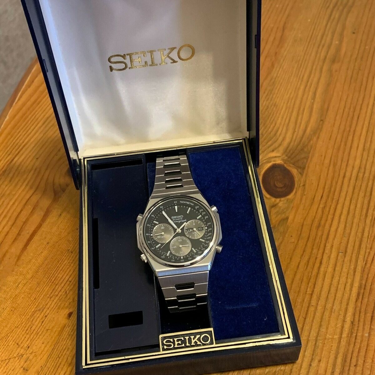 rsz_7a38-7000-stainless-black-ebay-nov2021-1.jpg