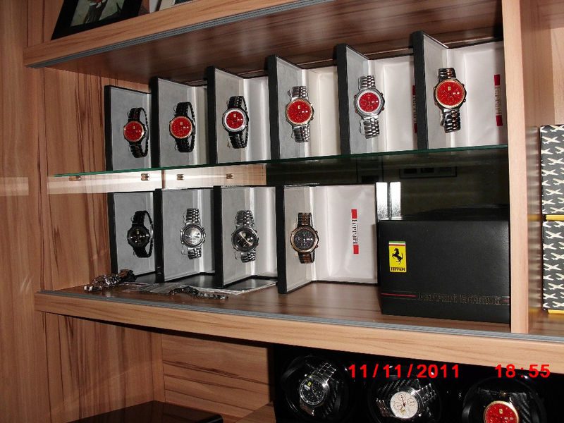 CartierFF-Collection-ferrari-bburagonr1-eBay(Germany)-Nov2011.jpg