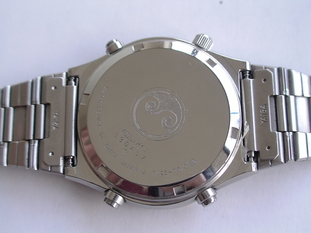 7A28-7010-Stainless-WhiteFace-YahooJapan-Nov2021-10.jpg