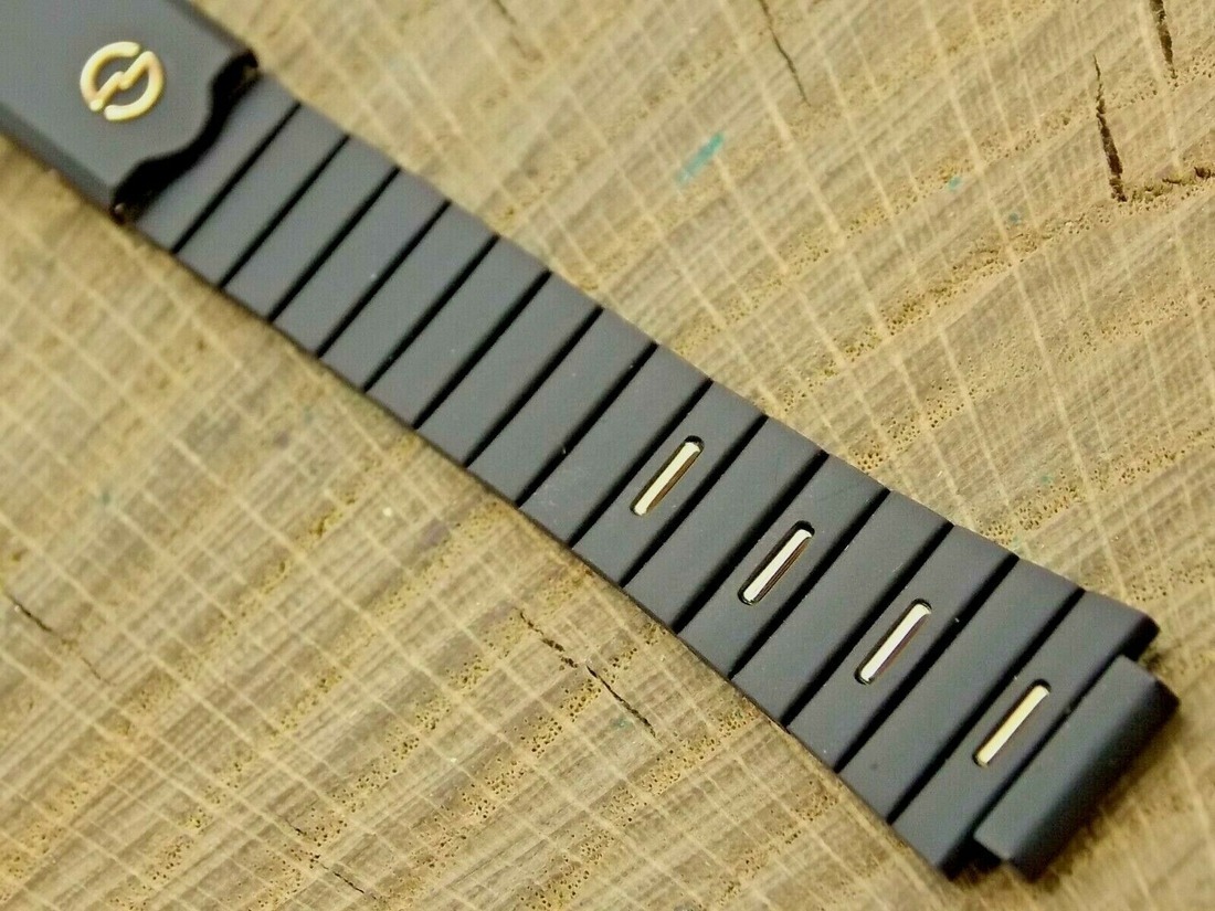 rsz_spiedel-11mm-black-gold-bracelet-ebay-march2022-1.jpg