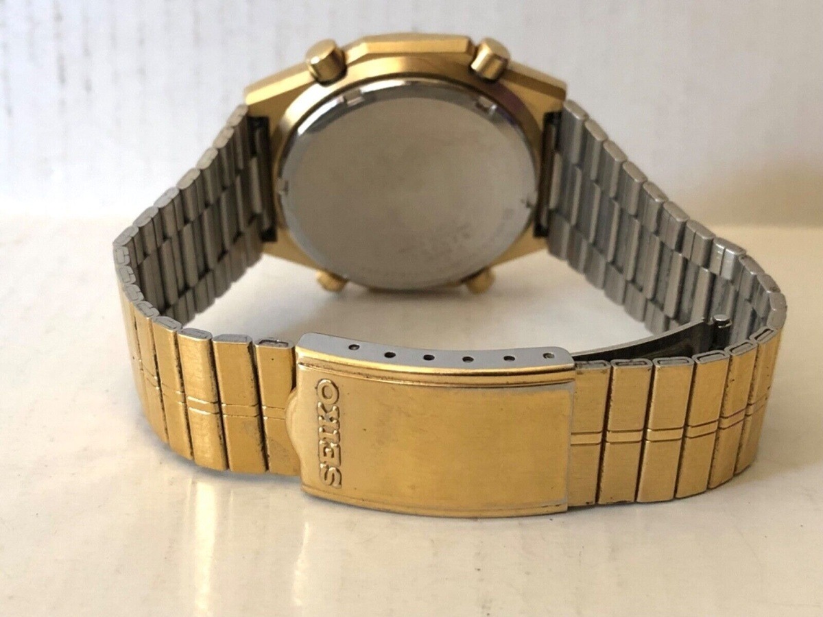 rsz_7a38-7000-gold-wrongbracelet-ebay-sept2022-re-seller-5.jpg