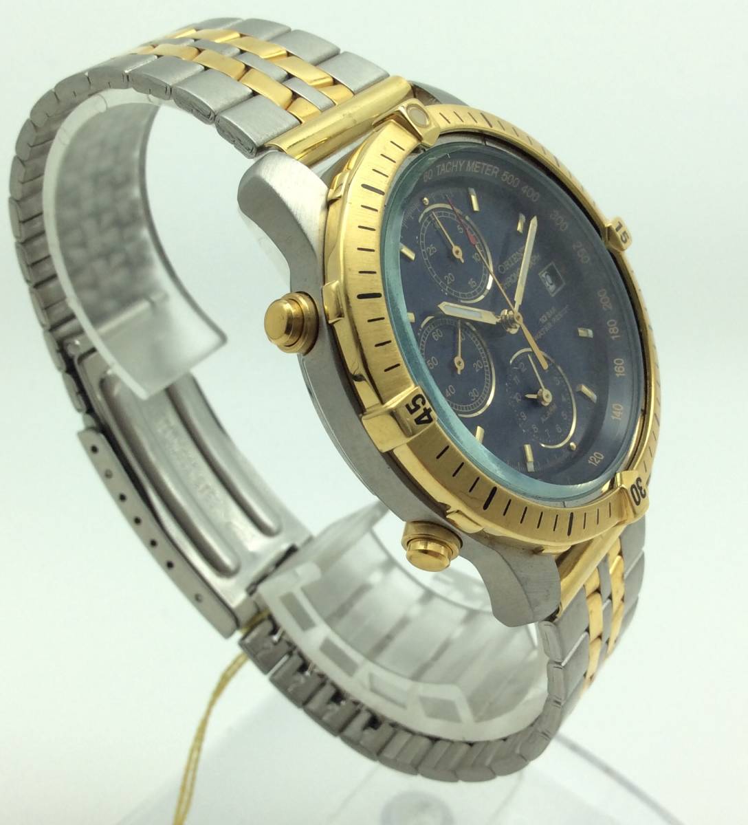 Orient-7T32-HFA001-70-Stainless+Gold-DarkBlueFace-WrongBracelet-YahooJapan-Nov2020-Another-2.jpg