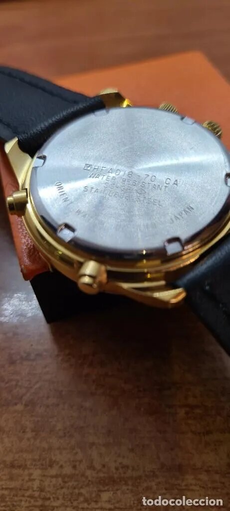 rsz_Racer-7T32-HFA018-70-Gold-BlackFace-Todocoleccion-April2021-11.jpg